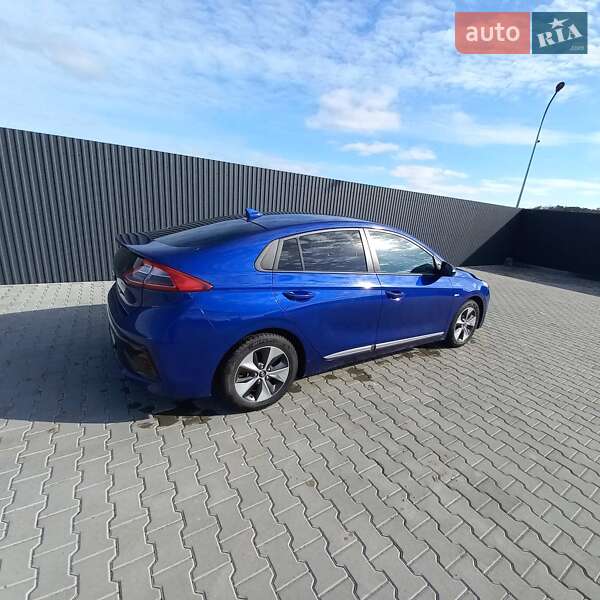 Хетчбек Hyundai Ioniq 2018 в Летичіві