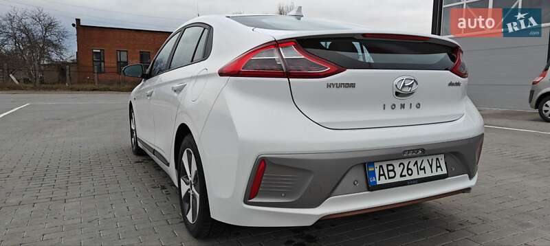 Хетчбек Hyundai Ioniq 2017 в Бершаді