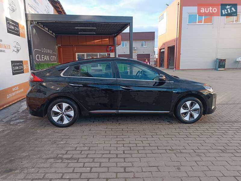 Хетчбек Hyundai Ioniq 2018 в Києві