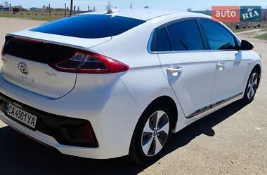 Хетчбек Hyundai Ioniq 2018 в Умані