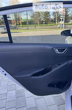 Лифтбек Hyundai Ioniq 2020 в Луцке