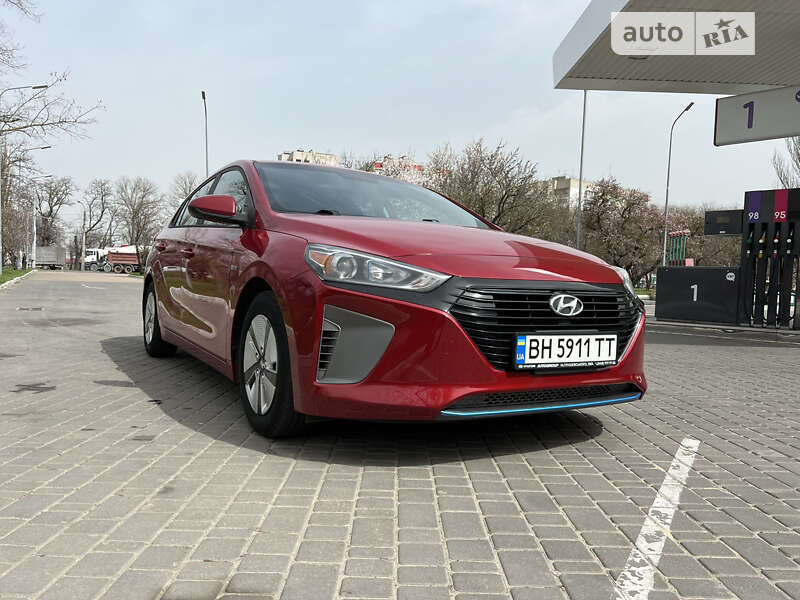 Хэтчбек Hyundai Ioniq 2018 в Одессе