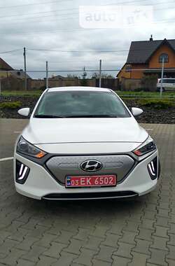 Лифтбек Hyundai Ioniq 2021 в Луцке