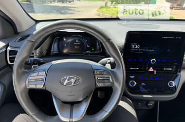 Ліфтбек Hyundai Ioniq 2021 в Черкасах