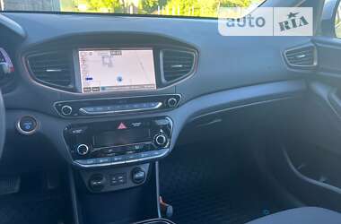Хэтчбек Hyundai Ioniq 2019 в Бродах
