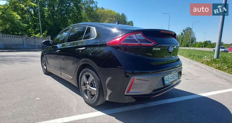 Хэтчбек Hyundai Ioniq 2016 в Виннице