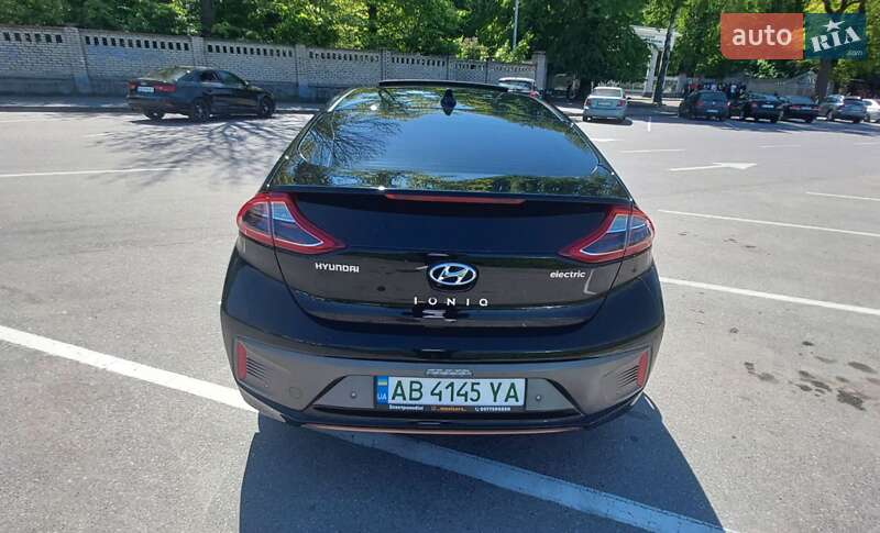 Хэтчбек Hyundai Ioniq 2016 в Виннице