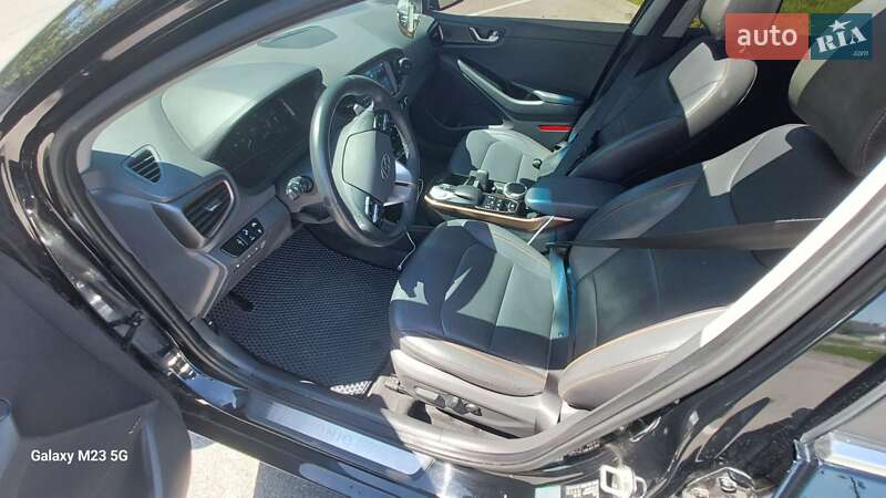 Хэтчбек Hyundai Ioniq 2016 в Виннице