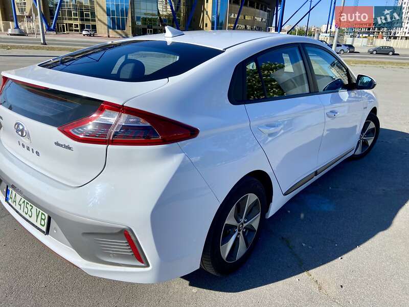 Хетчбек Hyundai Ioniq 2018 в Харкові