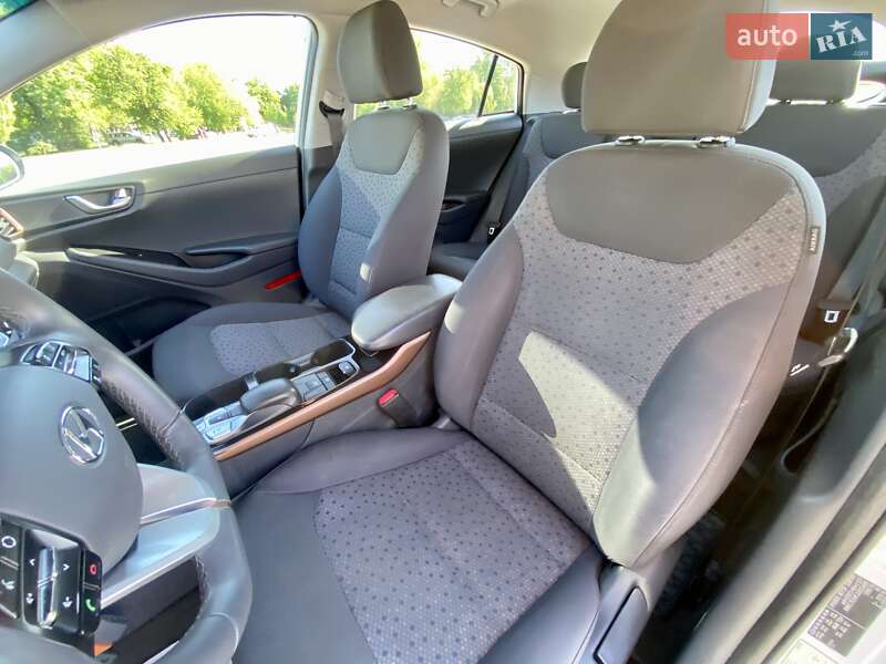 Хетчбек Hyundai Ioniq 2018 в Харкові