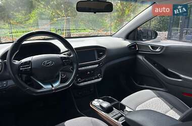 Хэтчбек Hyundai Ioniq 2017 в Ровно