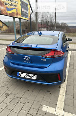 Хэтчбек Hyundai Ioniq 2017 в Ивано-Франковске