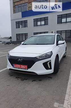 Хетчбек Hyundai Ioniq 2019 в Чернівцях