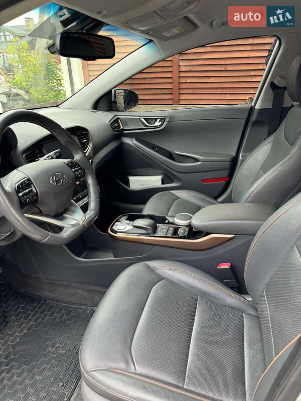 Хэтчбек Hyundai Ioniq 2018 в Житомире