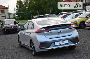 Хэтчбек Hyundai Ioniq 2017 в Луцке