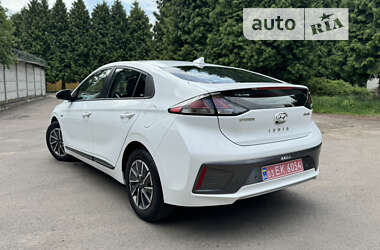 Лифтбек Hyundai Ioniq 2020 в Ровно