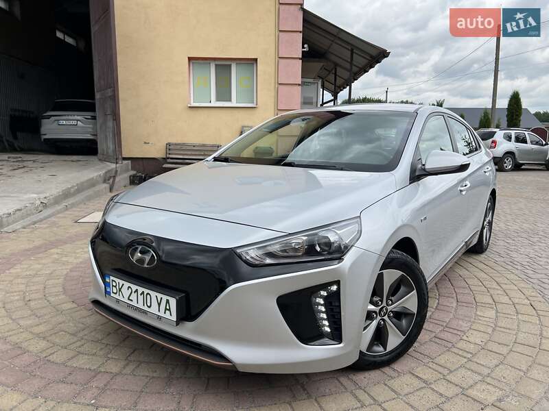 Хетчбек Hyundai Ioniq 2018 в Радивиліві