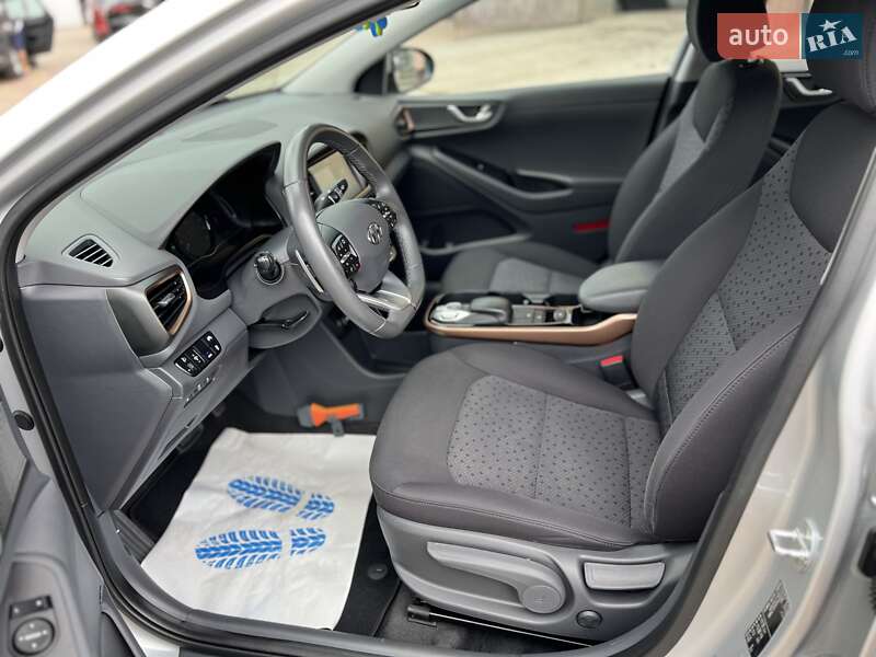 Хетчбек Hyundai Ioniq 2018 в Радивиліві