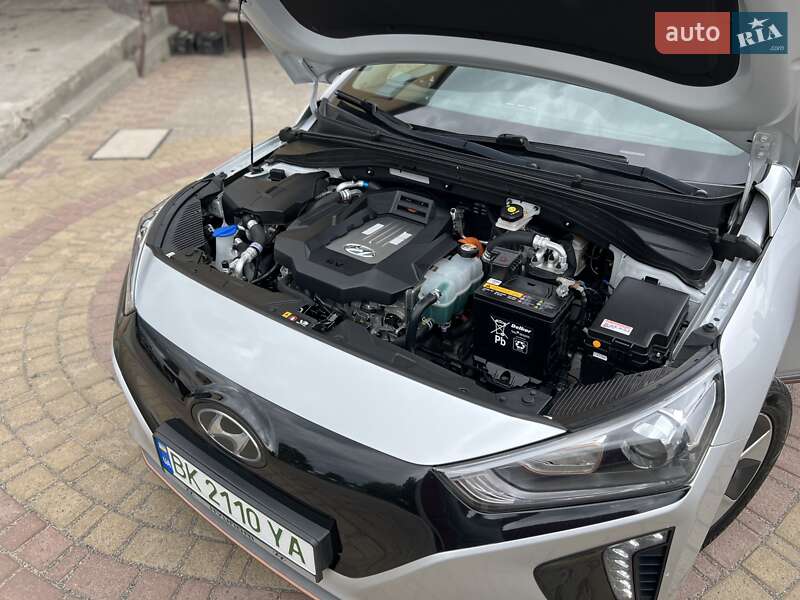 Хетчбек Hyundai Ioniq 2018 в Радивиліві