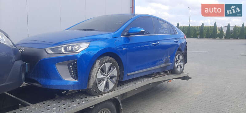Хэтчбек Hyundai Ioniq 2016 в Николаеве