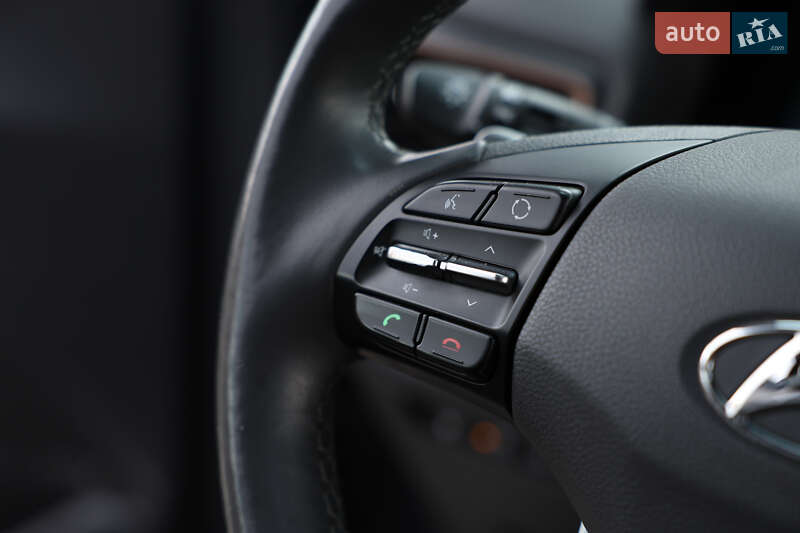 Лифтбек Hyundai Ioniq 2019 в Киеве