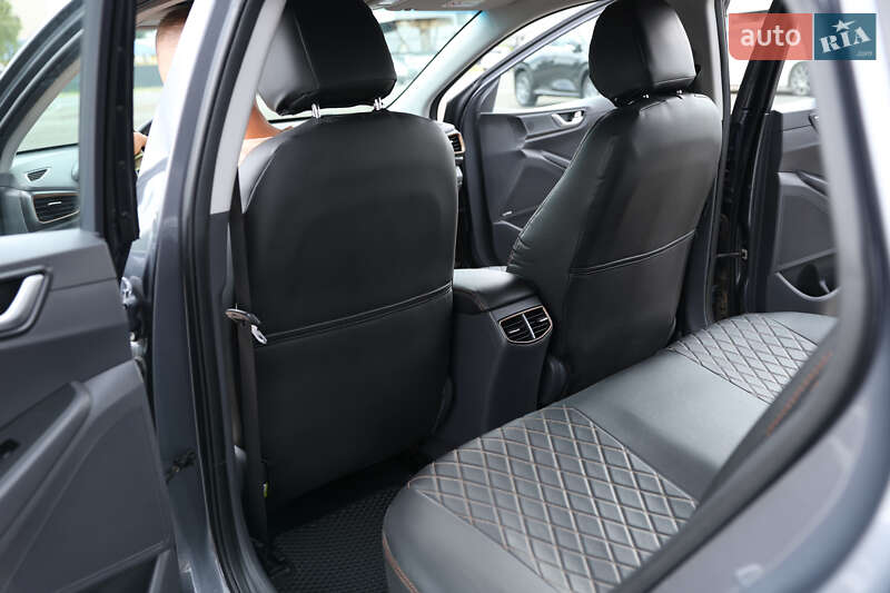 Лифтбек Hyundai Ioniq 2019 в Киеве