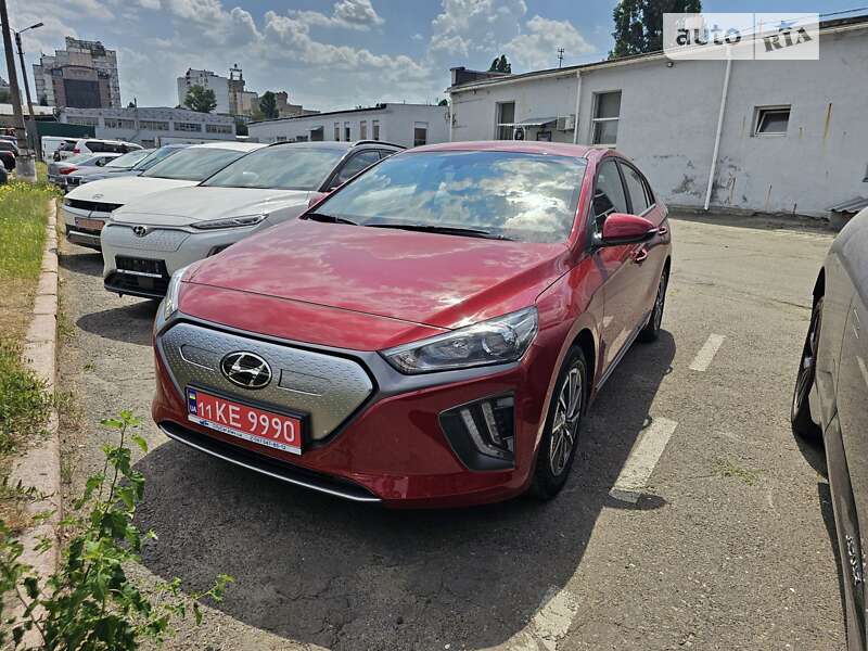 Лифтбек Hyundai Ioniq 2021 в Киеве