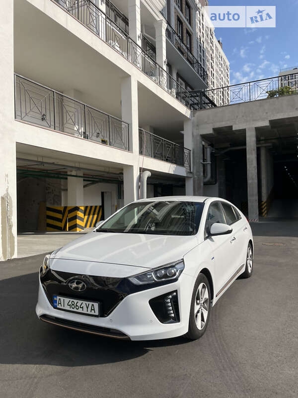 Лифтбек Hyundai Ioniq 2019 в Одессе