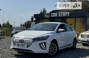 Лифтбек Hyundai Ioniq 2021 в Стрые