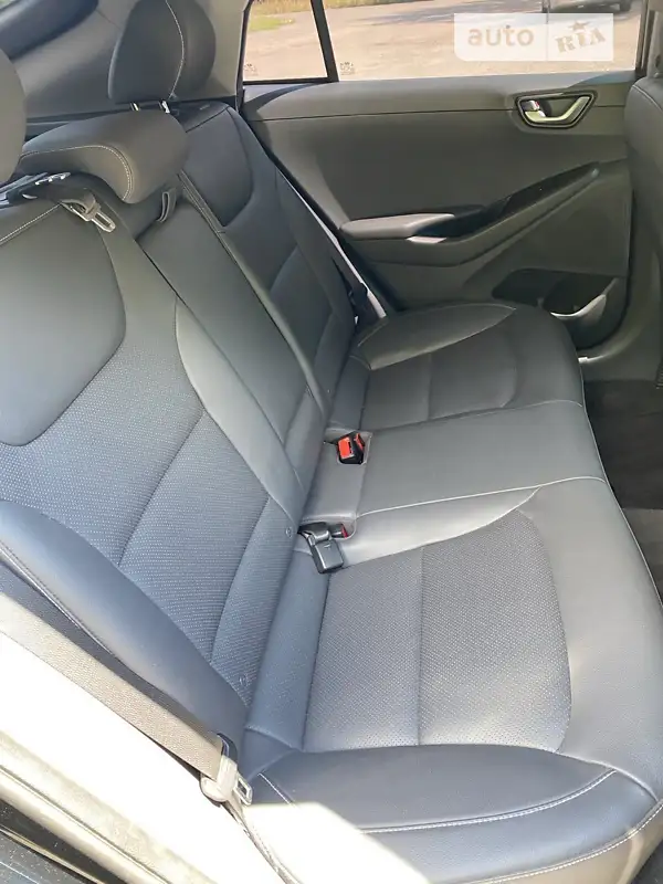 Hyundai Ioniq 2018 VIN KMHC05LH2JU028965 фото оголошення 8 з 68