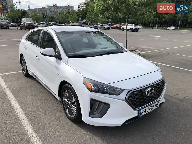 Лифтбек Hyundai Ioniq 2020 в Киеве