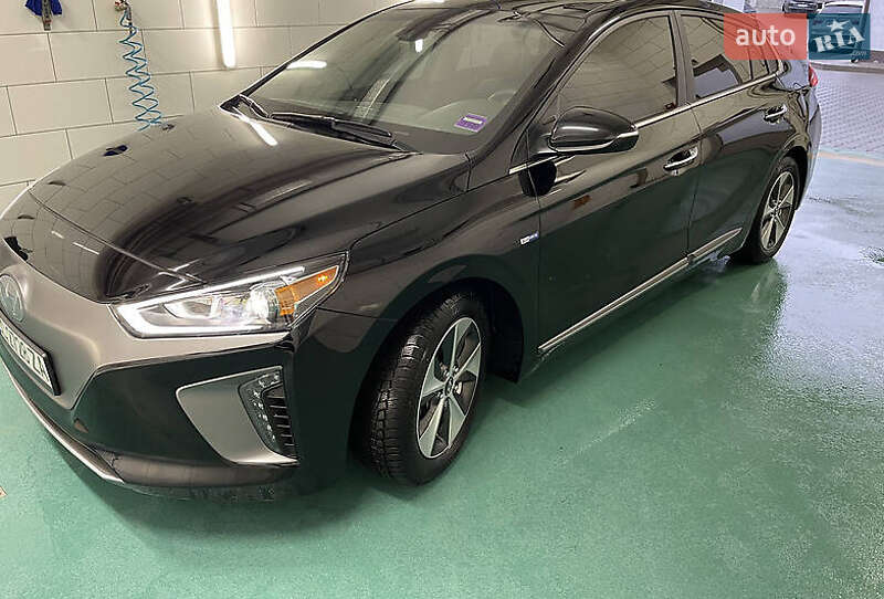 Хэтчбек Hyundai Ioniq 2018 в Львове