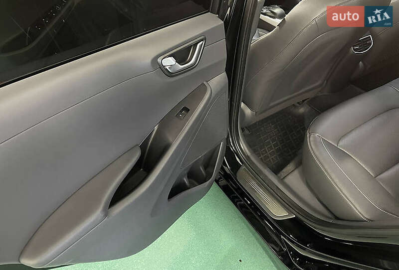 Хэтчбек Hyundai Ioniq 2018 в Львове