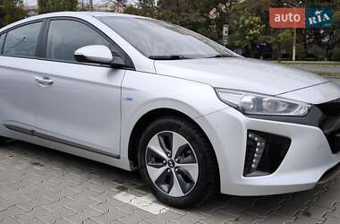 Лифтбек Hyundai Ioniq 2018 в 