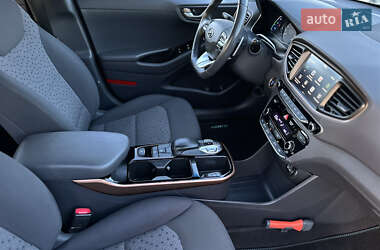 Хетчбек Hyundai Ioniq 2019 в 