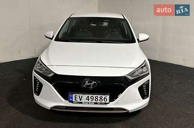 Хетчбек Hyundai Ioniq 2017 в Вінниці