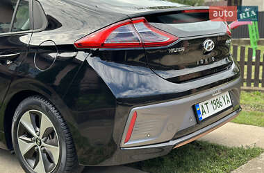 Хэтчбек Hyundai Ioniq 2018 в 