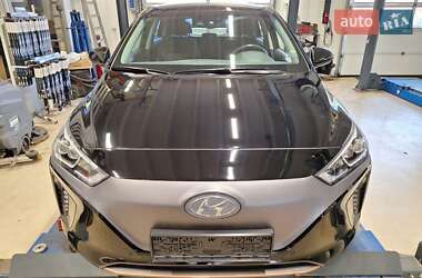 Хэтчбек Hyundai Ioniq 2018 в 