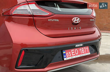 Лифтбек Hyundai Ioniq 2019 в Сарнах