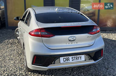 Лифтбек Hyundai Ioniq 2019 в 