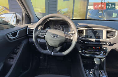 Лифтбек Hyundai Ioniq 2019 в 