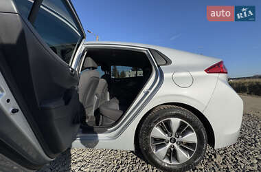 Лифтбек Hyundai Ioniq 2019 в 