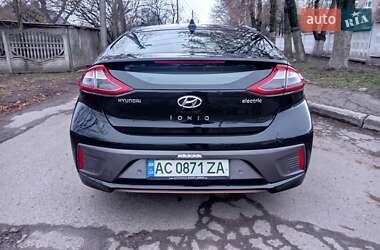 Хэтчбек Hyundai Ioniq 2017 в Луцке