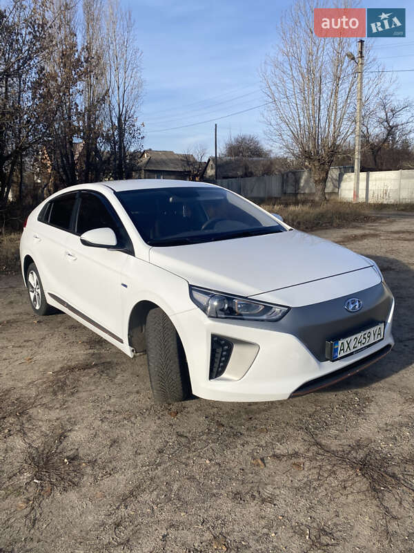 Хэтчбек Hyundai Ioniq 2016 в Харькове