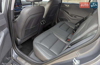 Лифтбек Hyundai Ioniq 2020 в 