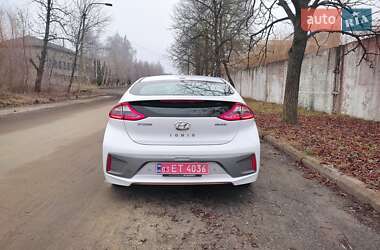 Хетчбек Hyundai Ioniq 2017 в Звягелі