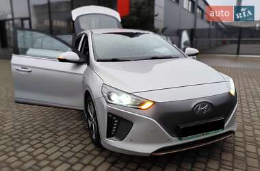 Хэтчбек Hyundai Ioniq 2017 в 