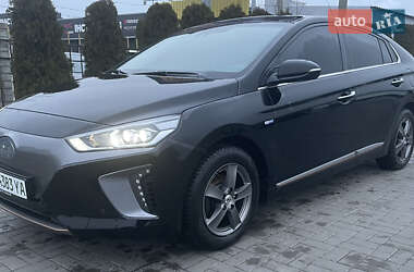 Хэтчбек Hyundai Ioniq 2017 в 