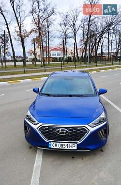 Хэтчбек Hyundai Ioniq 2019 в 