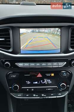 Хэтчбек Hyundai Ioniq 2019 в 